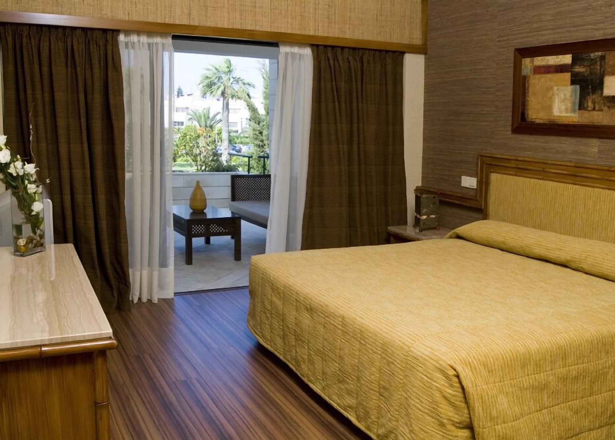Palm Beach Hotel & Bungalows 라르나카 외부 사진