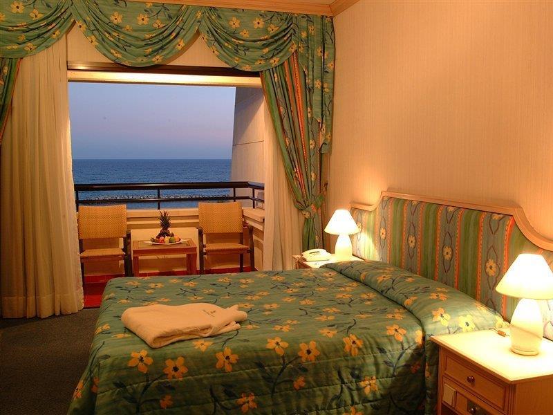 Palm Beach Hotel & Bungalows 라르나카 외부 사진