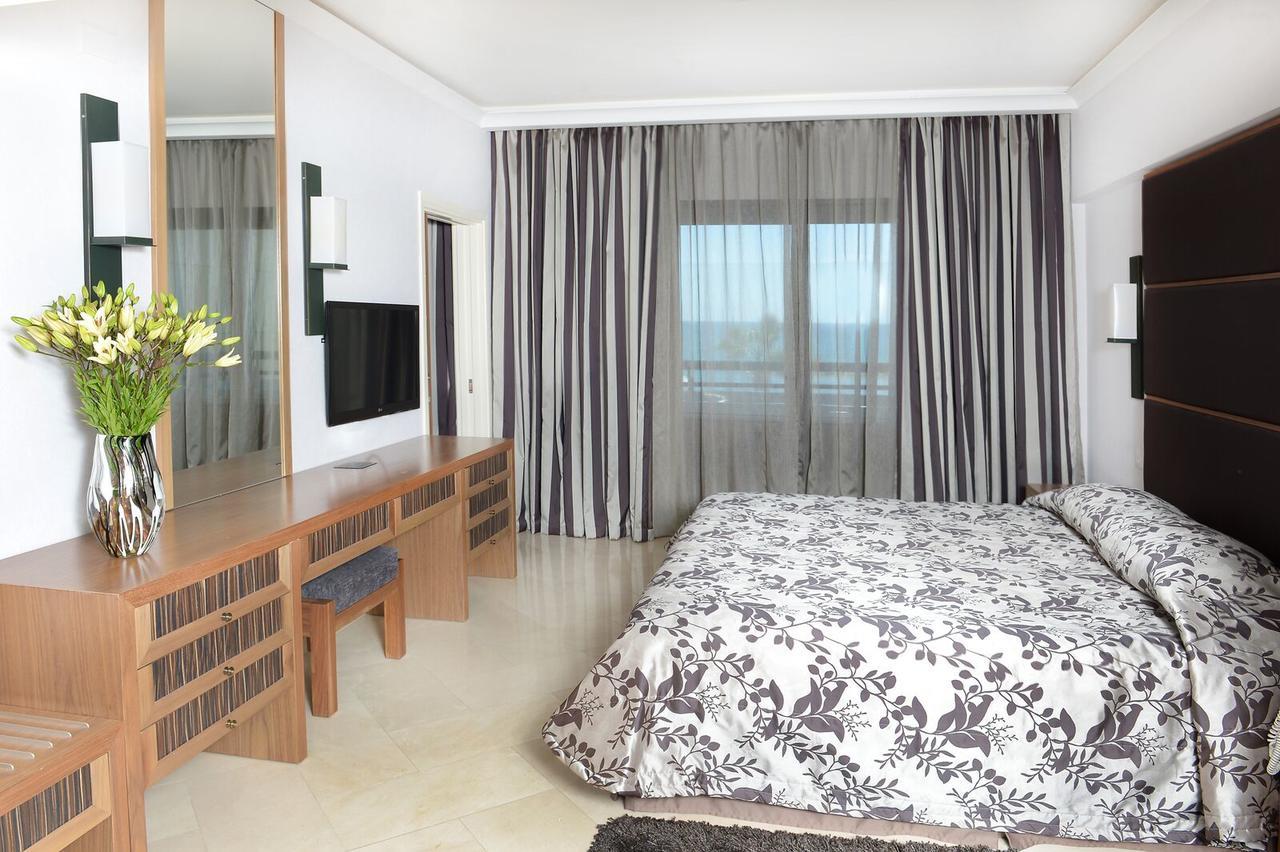 Palm Beach Hotel & Bungalows 라르나카 외부 사진